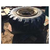 (1) TIRE RIM  17.5X25