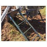 DEER STAND/FEEDER/TARGET