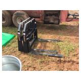 QUICK ATTACH PALLET FORKS "TOMAHAWK"