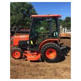 KUBOTA B3000 W/ 60" DECK