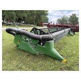 John Deere 925 Bean Head w/Cuary AIr reel