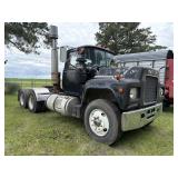 1988 Mack 600 R600 Day Cab/.