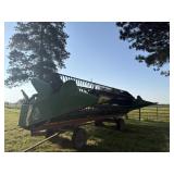 John Deere 220 Bean Head