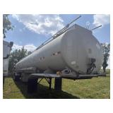 1995 Polar 9500 gal Tanker  4 Compartment