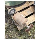 Bench grinder