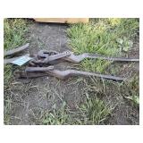 Pair of chain binders