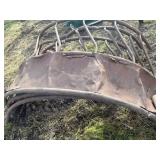 Round bale feeder