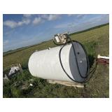 550 gallon Fuel Tank w/pump (works)
