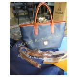 Dooney Bourke purse excellent condition
