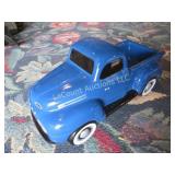 ceramic Ford ruck decor planter