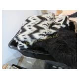 fuzzy black & white comforter w pillow shams