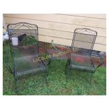 2 springy lawn chairs with side table