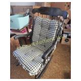 rocking chair w pads