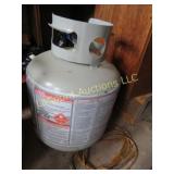 propane gas tank half full