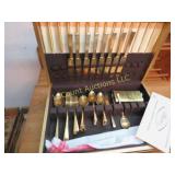 flatware set in wood case gold Pirylite monogram