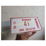1970-71 Milwaukee junk collector license plate