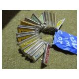 20 vintage mini livense keychains 1950