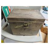 Kreamer metal lidded storage box