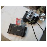 vintage cameras Brownie reflex Kodak