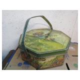 Loose Wiles Biscuit tin w handle great graphics