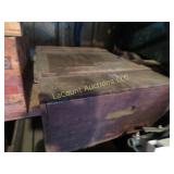 vintage large wood crate box w lid