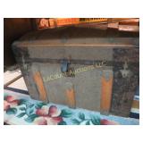 vintage hump top trunk