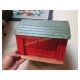small metal toy barn