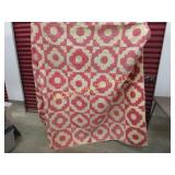 beautiful vintage quilt measurements in photos