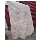 vintage basket quilt meas. in photos