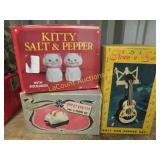 salt & pepper cats guitar toaster
