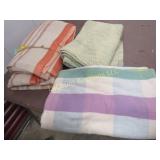 4 vintage blankets
