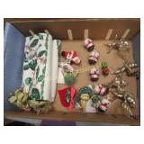 vintage christmas decor metal Santa bird towels