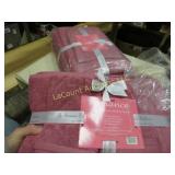 2 sets new bath towels 4 bath 4 hand 4 wash cloth