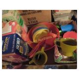 cozy cups & holders plasticware cup holders