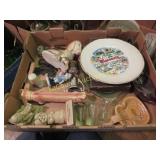 decorator pieces chalkware dog ashtrays figure