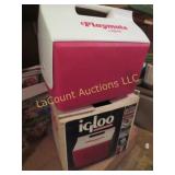 Igloo Playmate cooler in original box
