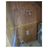 2 plate holders display stands