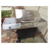 Char Broil gas grill w gas tank