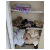 lace bedspread w pillow cases assorted clothing