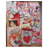 large amount vintage Valentines Day cards L@@K