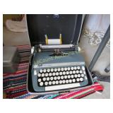 vintage typewriter Smith Corona Super Sterling