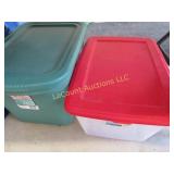 2 storage totes bins