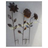 3 = 4' metal rusty garden flowers