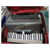 vintage Scandalli accordion in case Italian Italy