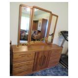 dresser w mirror nice 64"