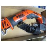 Black & Decker handisaw w bayttery charger
