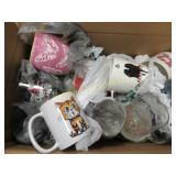 assorted coffee mugs cats themed others