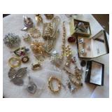 vintage costume jewelry brooches bracelet