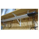 shop light good working condition