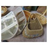 2 back rests assorted nice baskets